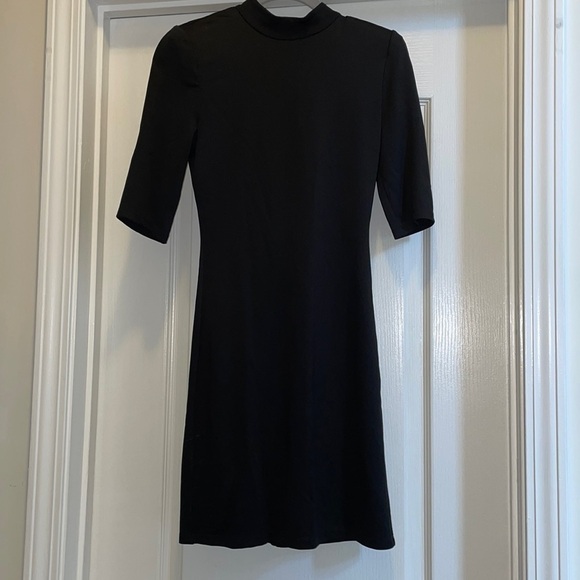 Alice + Olivia Dresses & Skirts - Alice & Olivia black dress size - 0
